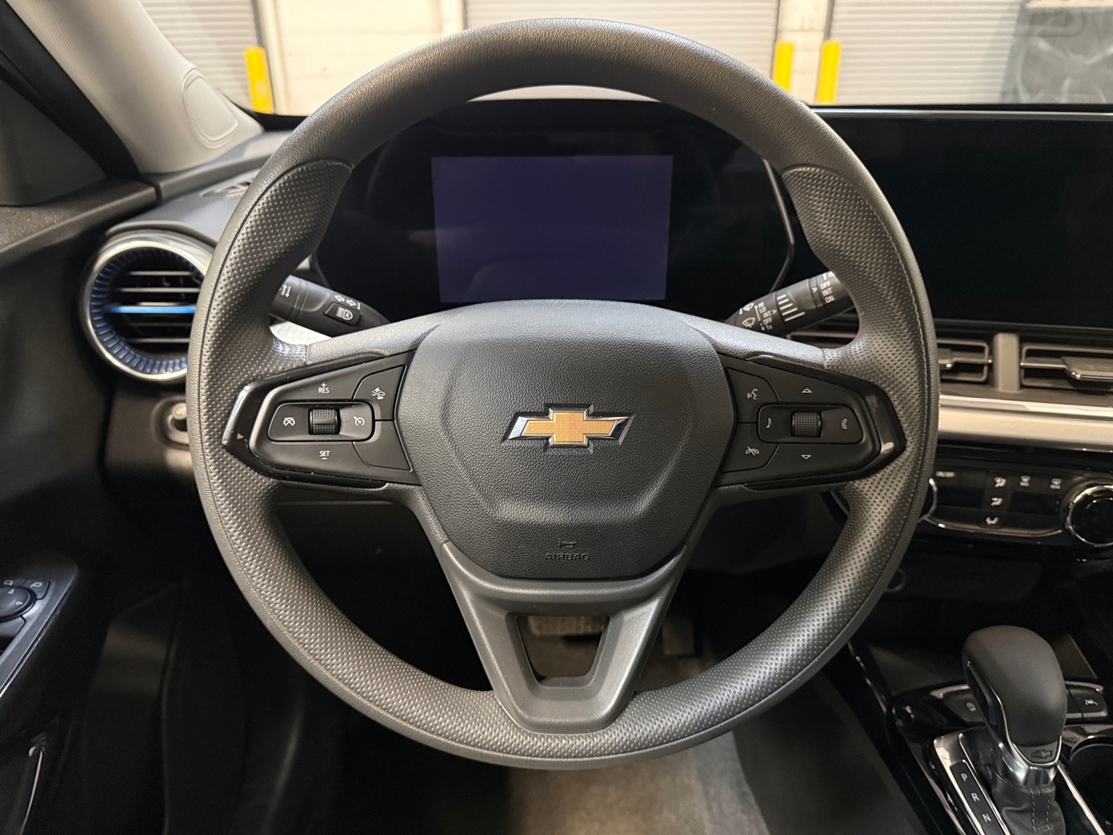 Thumbnail: 2025 Chevrolet Trax - 5