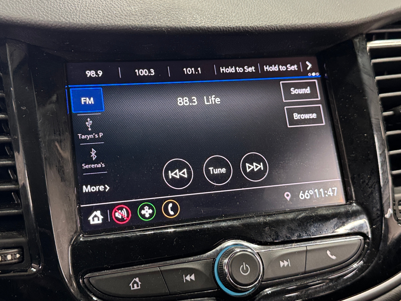 Thumbnail: 2020 Chevrolet Trax - 4