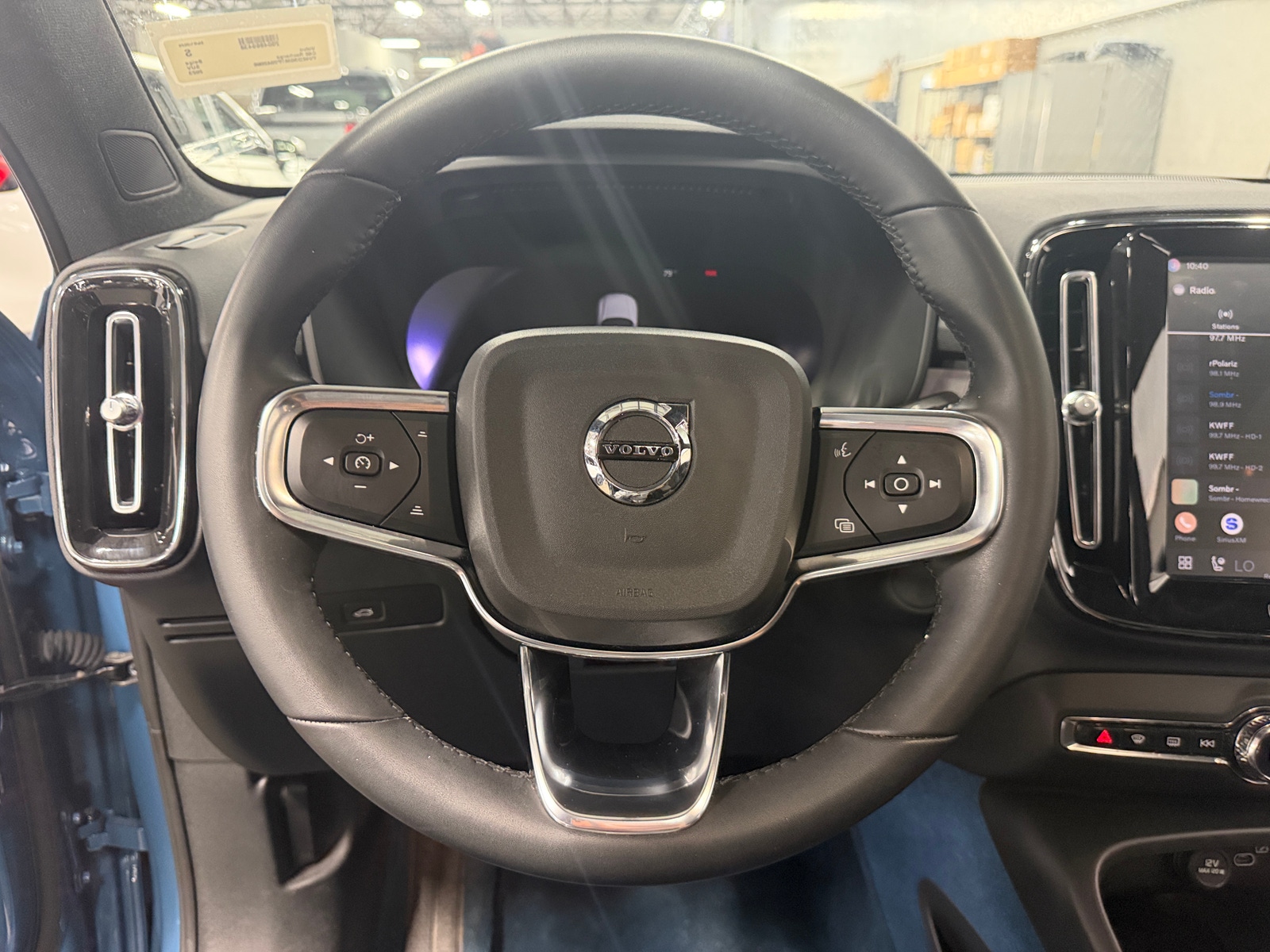 Thumbnail: 2023 Volvo C40 - 5