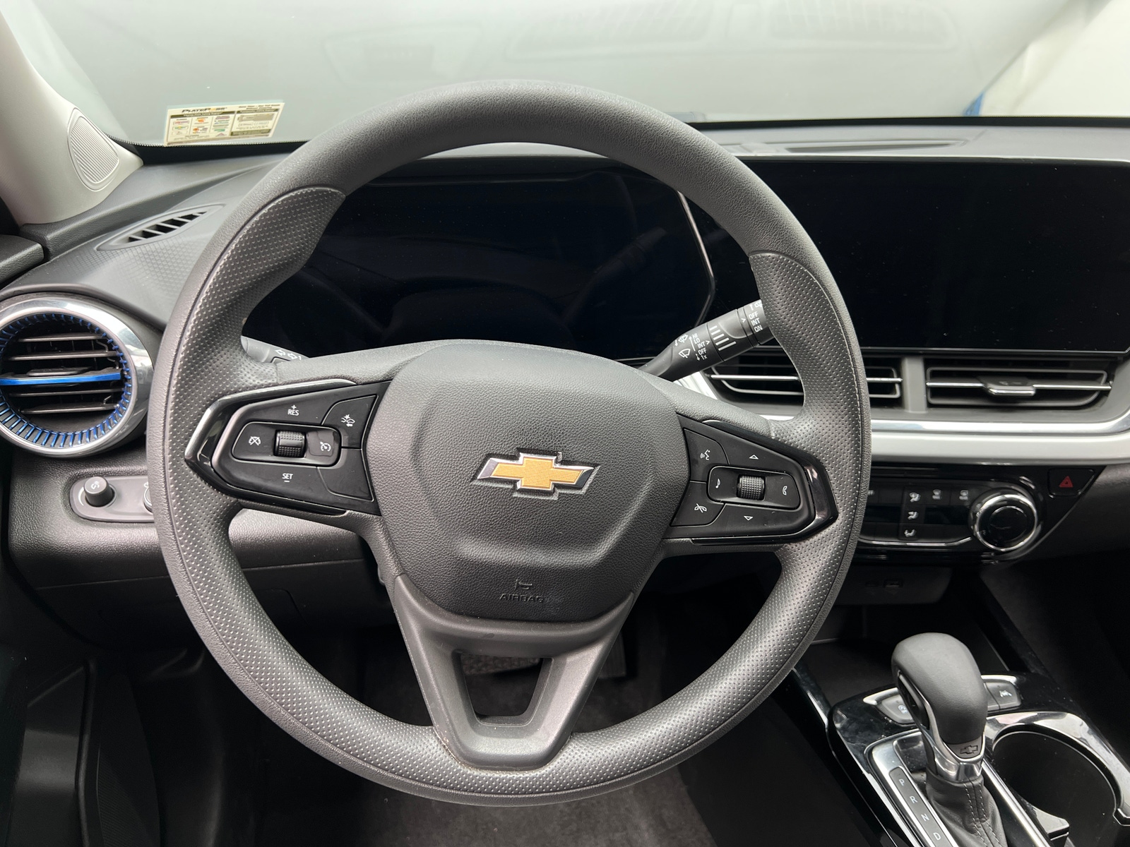 Thumbnail: 2025 Chevrolet Trax - 5