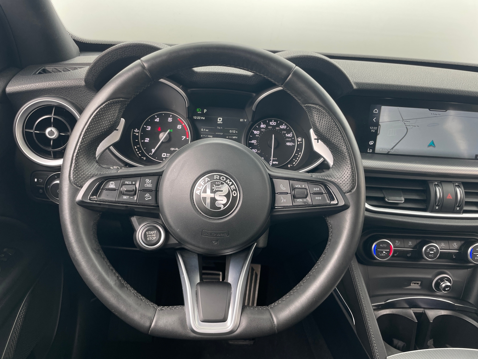 Thumbnail: 2023 Alfa Romeo Stelvio - 4