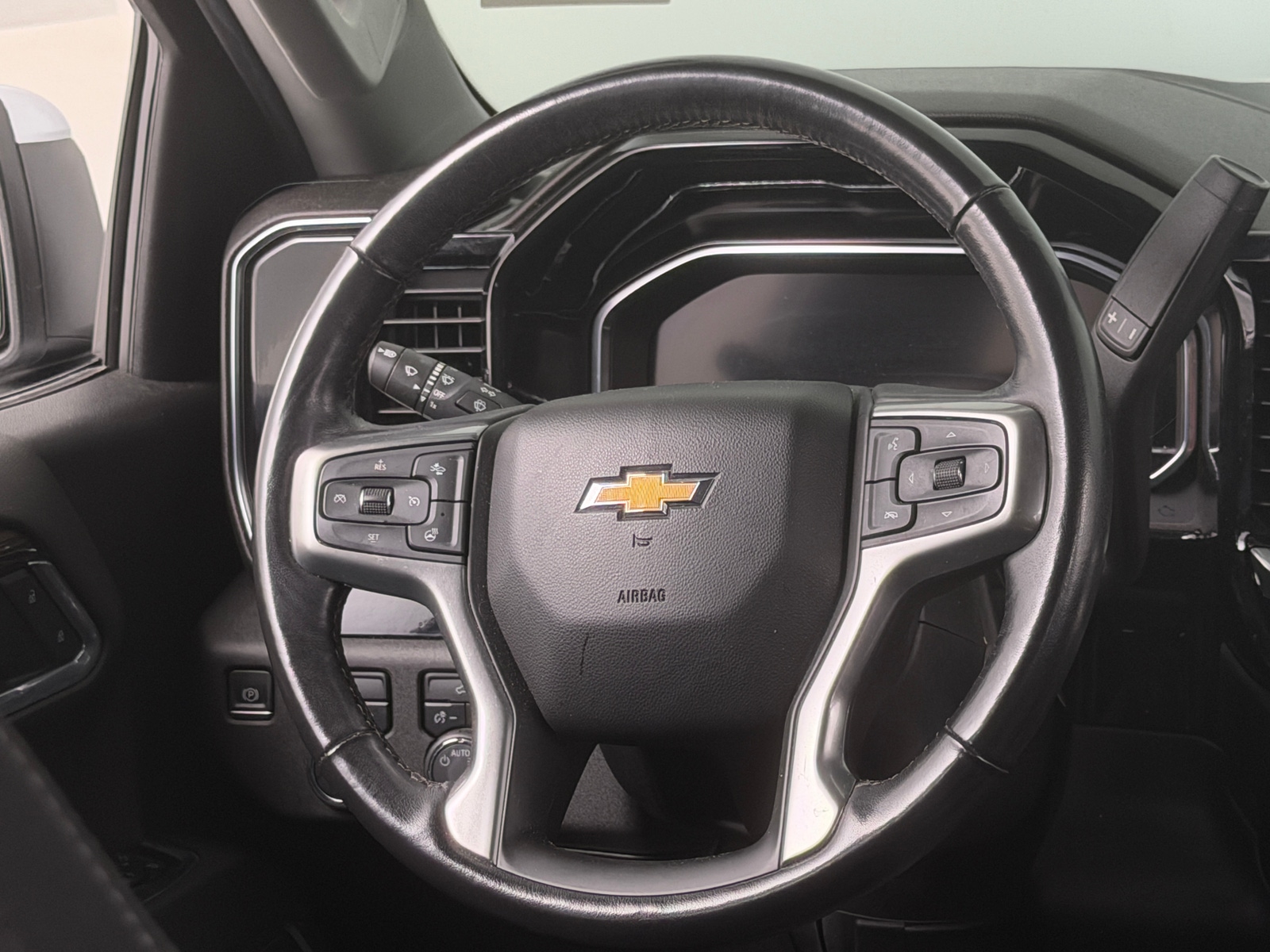 Thumbnail: 2022 Chevrolet Silverado 1500 - 5