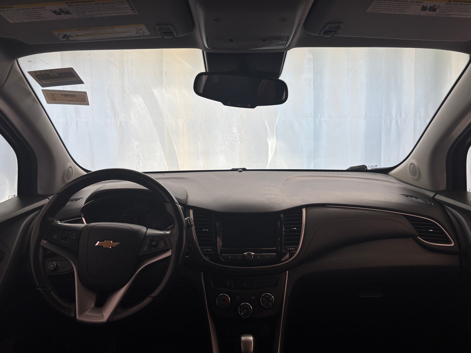 Thumbnail: 2018 Chevrolet Trax - 3