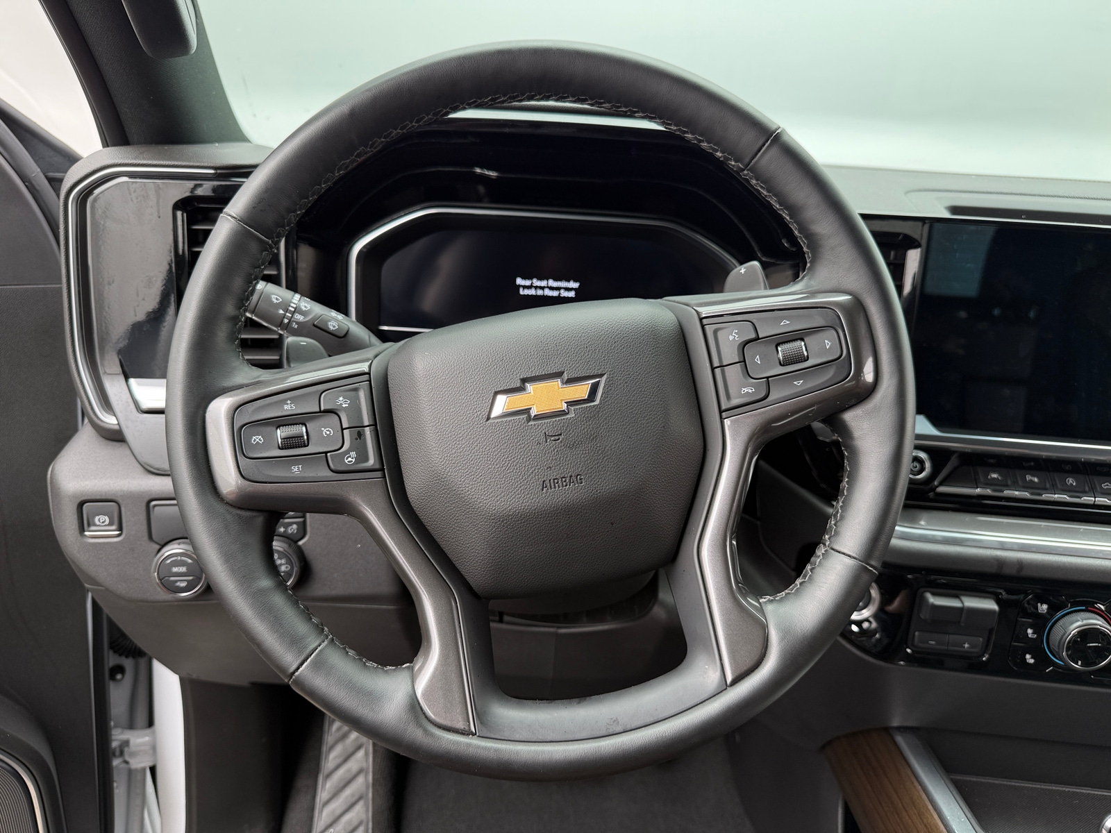 Thumbnail: 2025 Chevrolet Silverado 1500 - 4