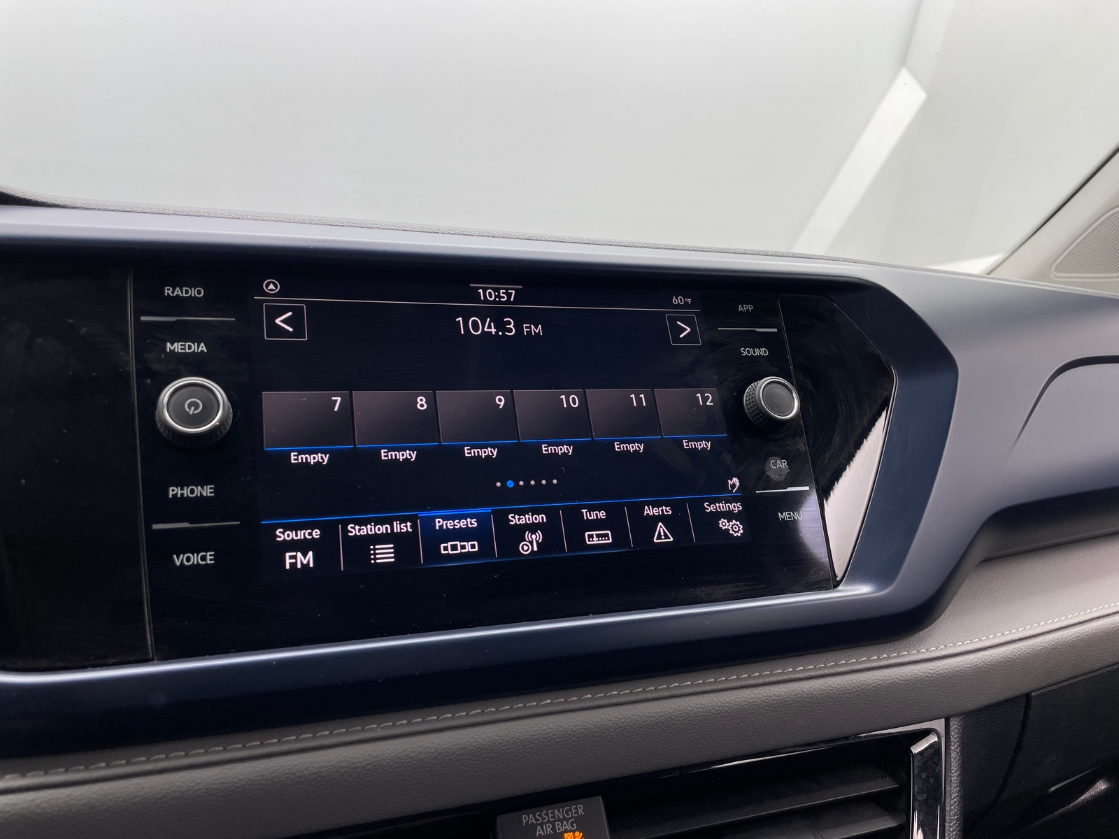 Thumbnail: 2024 Volkswagen Taos - 3