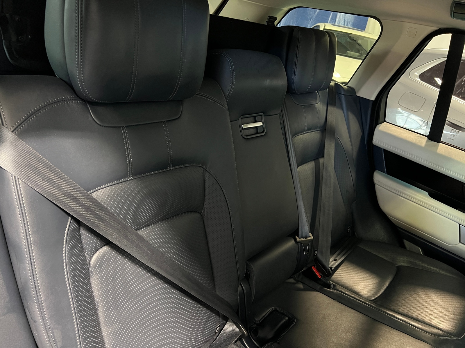 Thumbnail: 2018 Land Rover Range Rover - 5