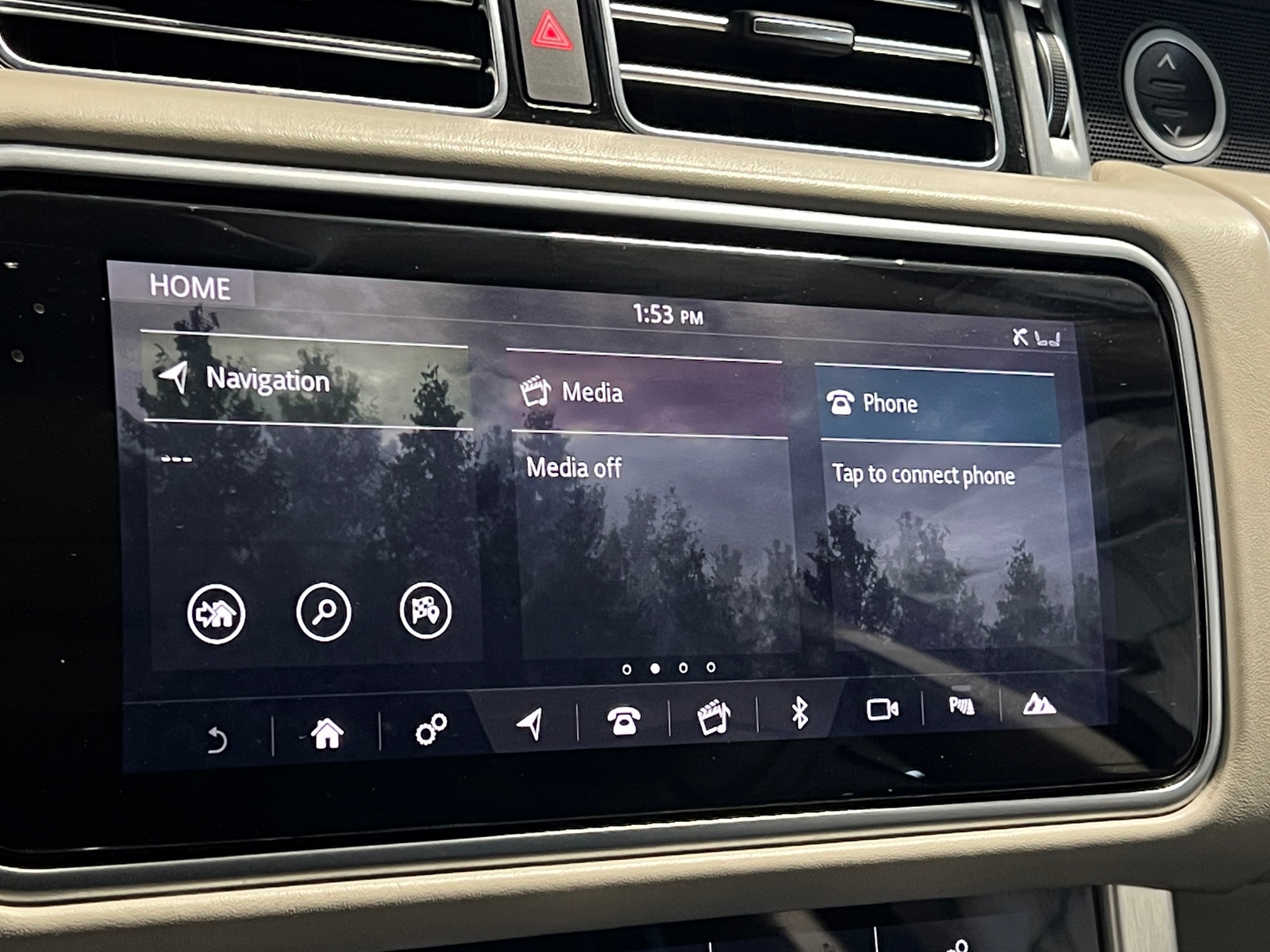 Thumbnail: 2018 Land Rover Range Rover - 3