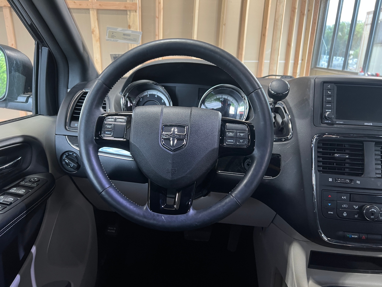 Thumbnail: 2019 Dodge Grand Caravan - 5