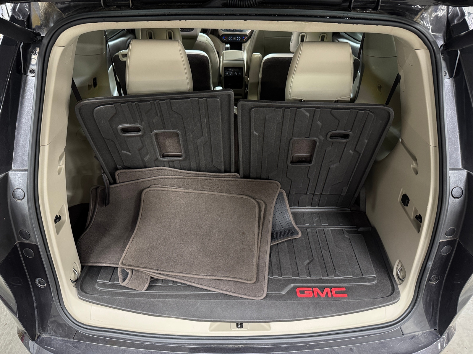 Thumbnail: 2017 GMC Acadia - 6
