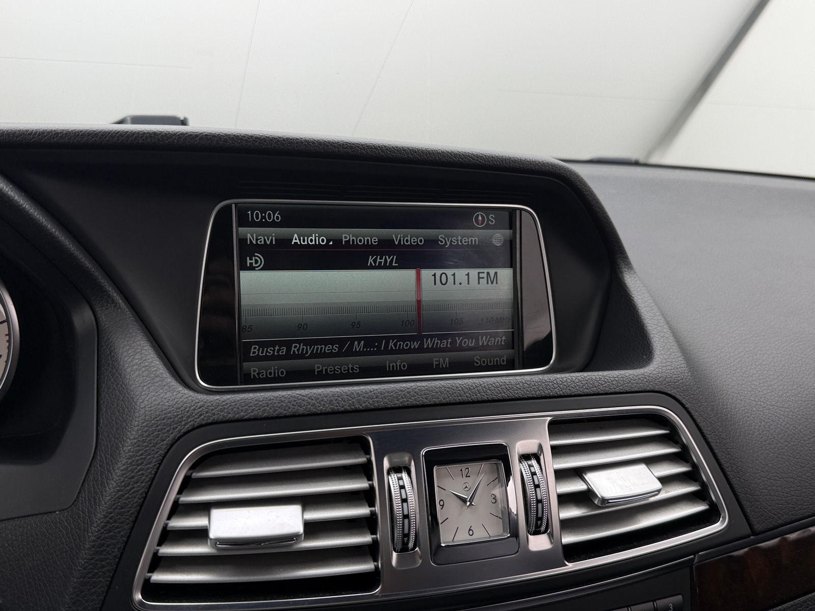 Thumbnail: 2014 Mercedes-Benz E-Class - 3