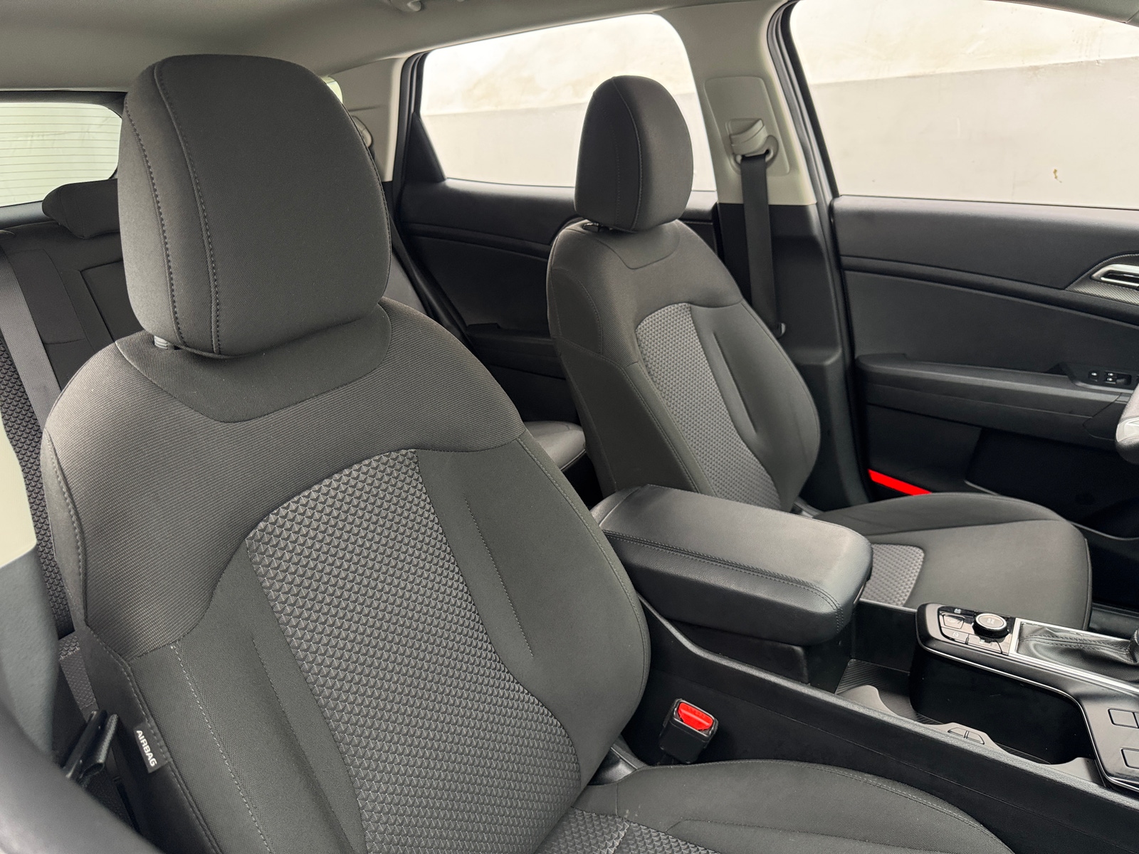 Thumbnail: 2025 Kia Sportage - 2