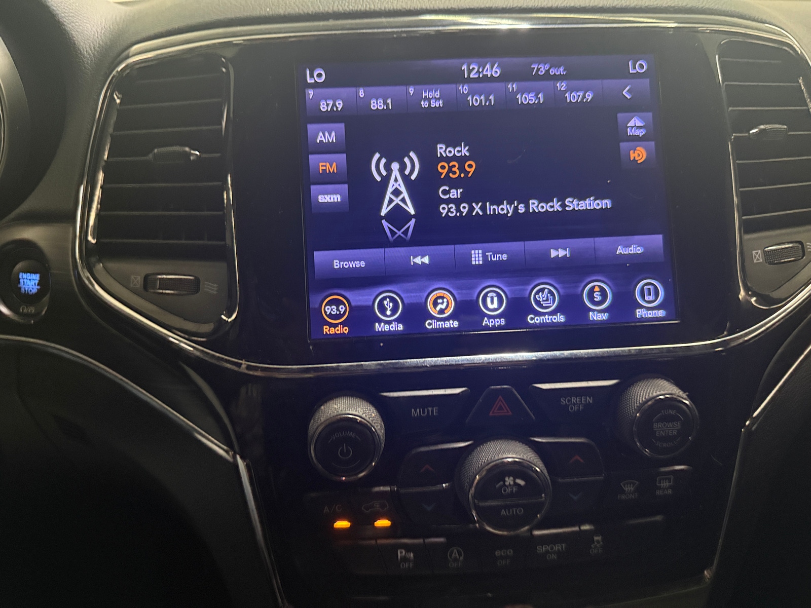 Thumbnail: 2019 Jeep Grand Cherokee - 3