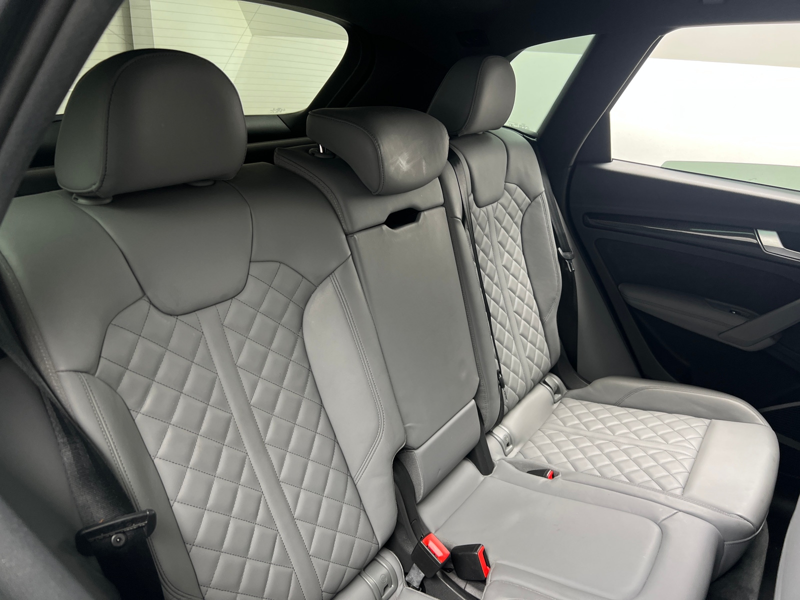 Thumbnail: 2018 Audi SQ5 - 6