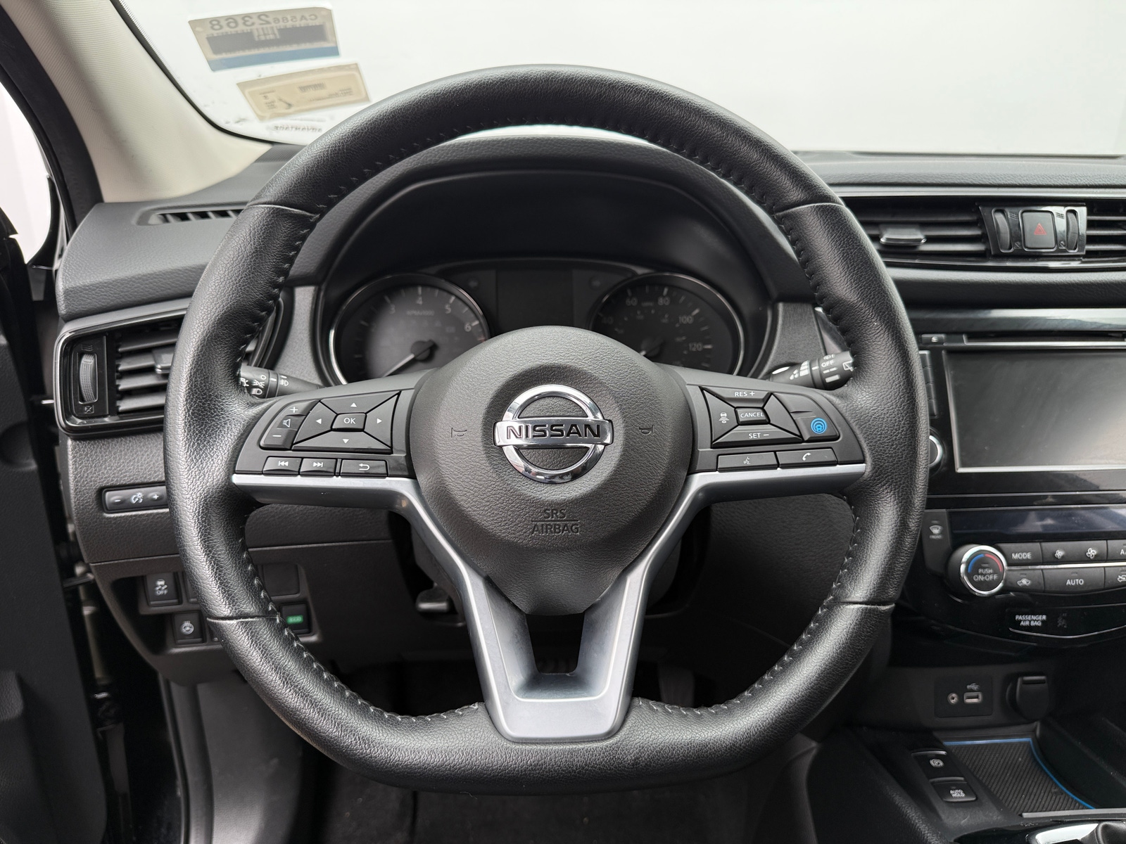 Thumbnail: 2022 Nissan Rogue Sport - 5