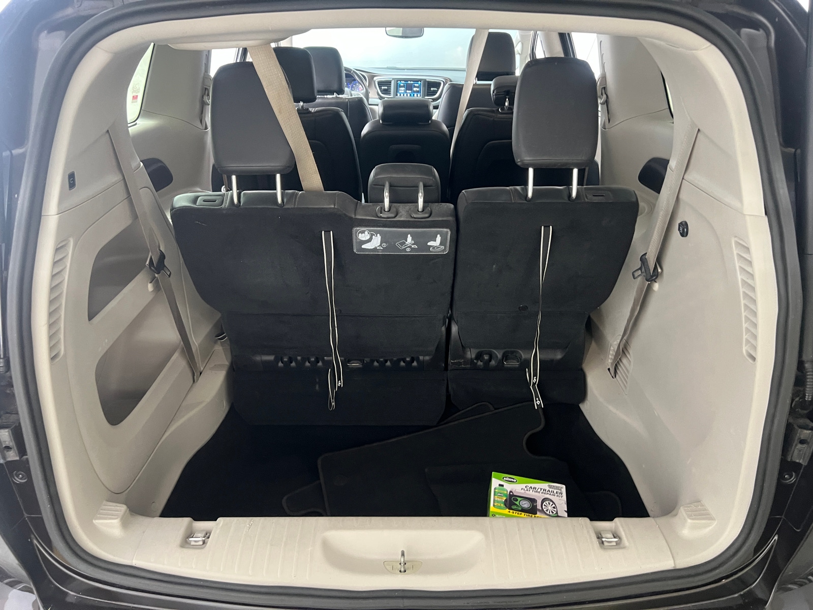 Thumbnail: 2019 Chrysler Pacifica - 6