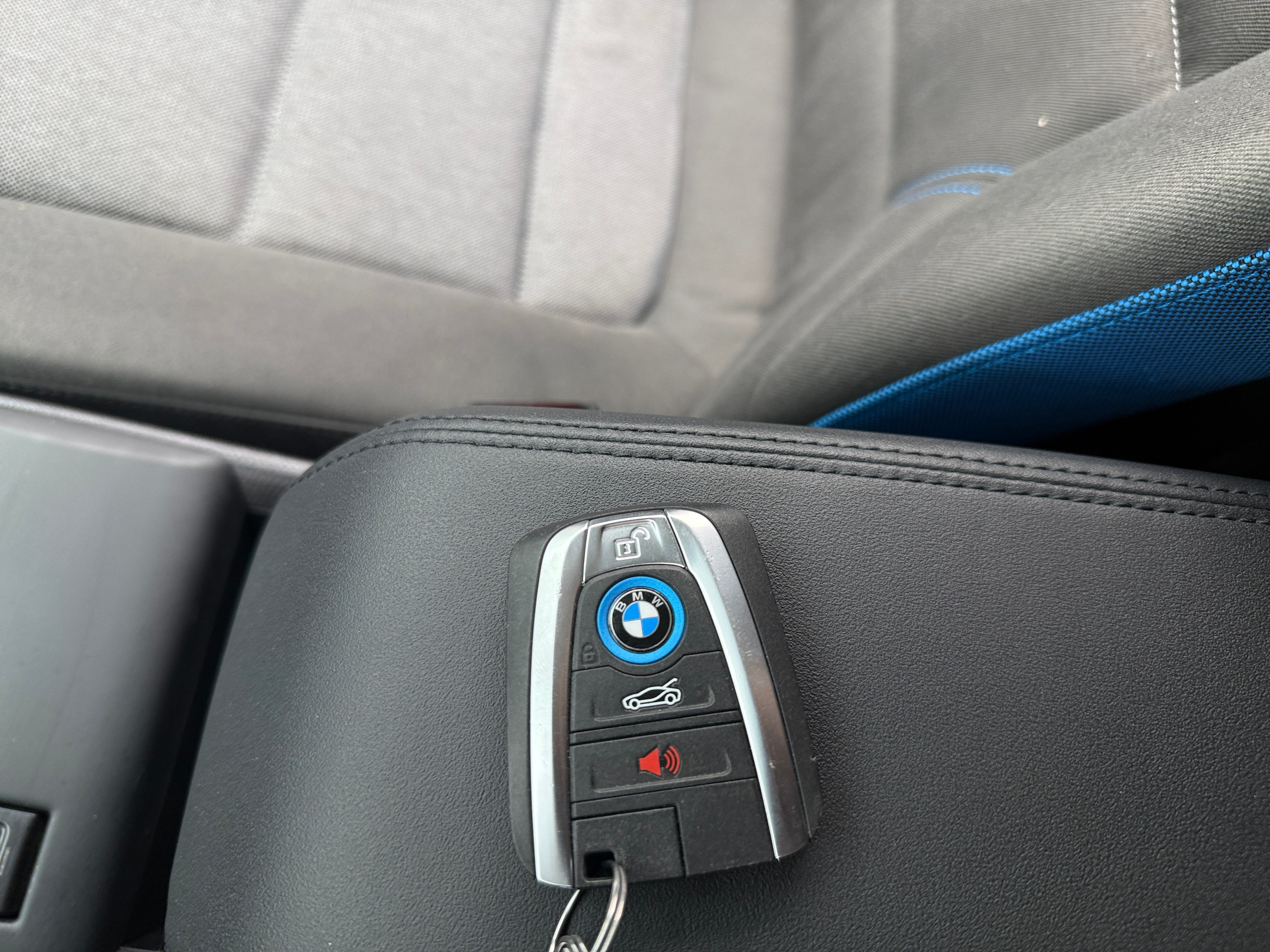 Used 2019 BMW I3 Base with VIN WBY8P2C53K7E52148 for sale in Oak Creek, WI
