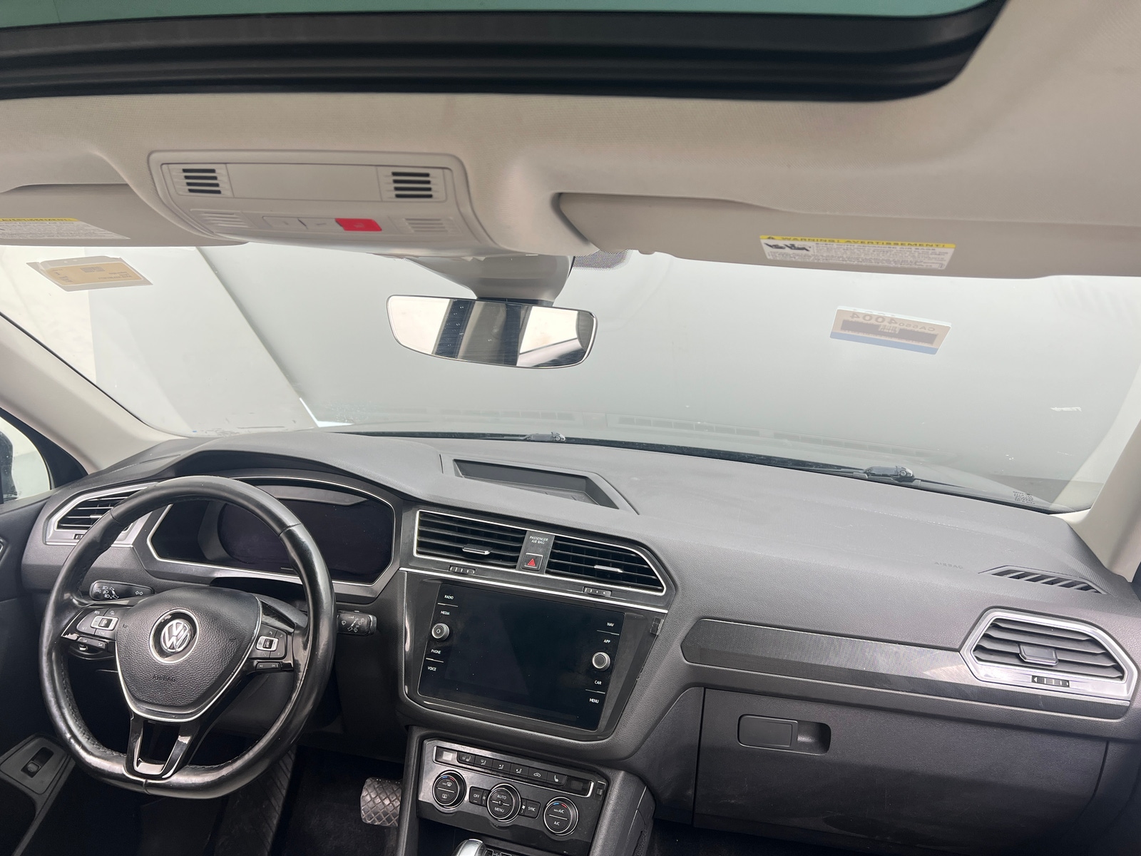 Thumbnail: 2018 Volkswagen Tiguan - 2