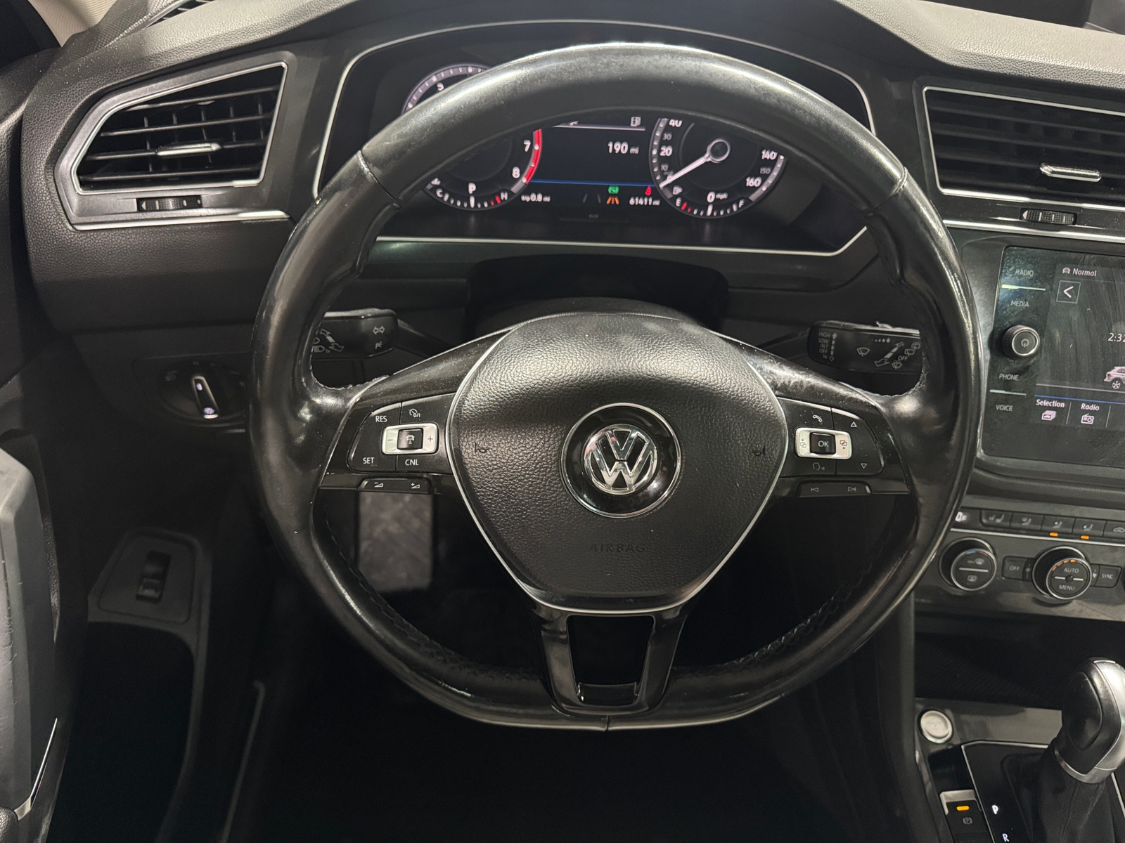 Thumbnail: 2018 Volkswagen Tiguan - 4