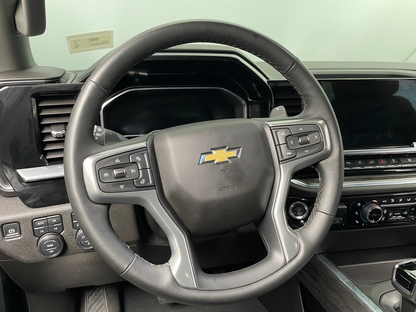 Thumbnail: 2025 Chevrolet Silverado 1500 - 4