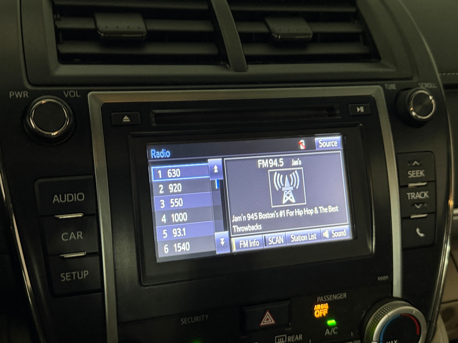Thumbnail: 2014 Toyota Camry - 4