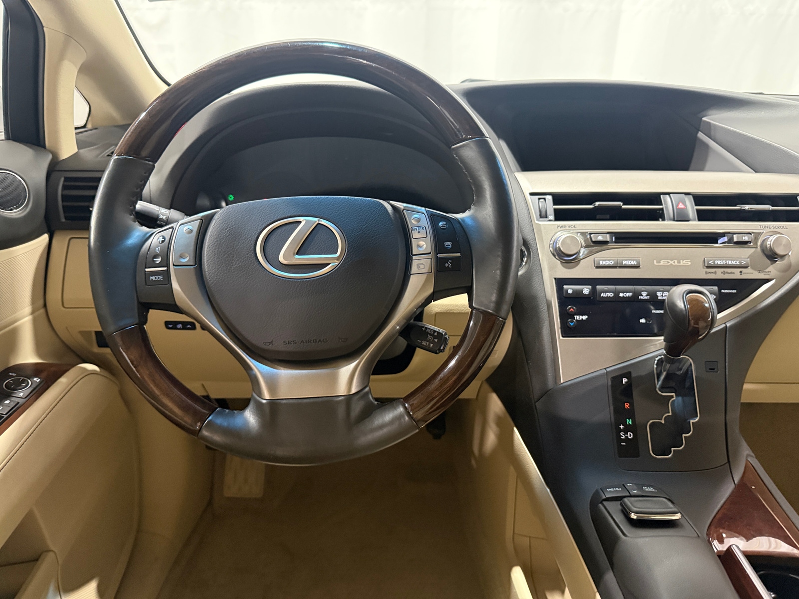 Thumbnail: 2015 Lexus RX - 4