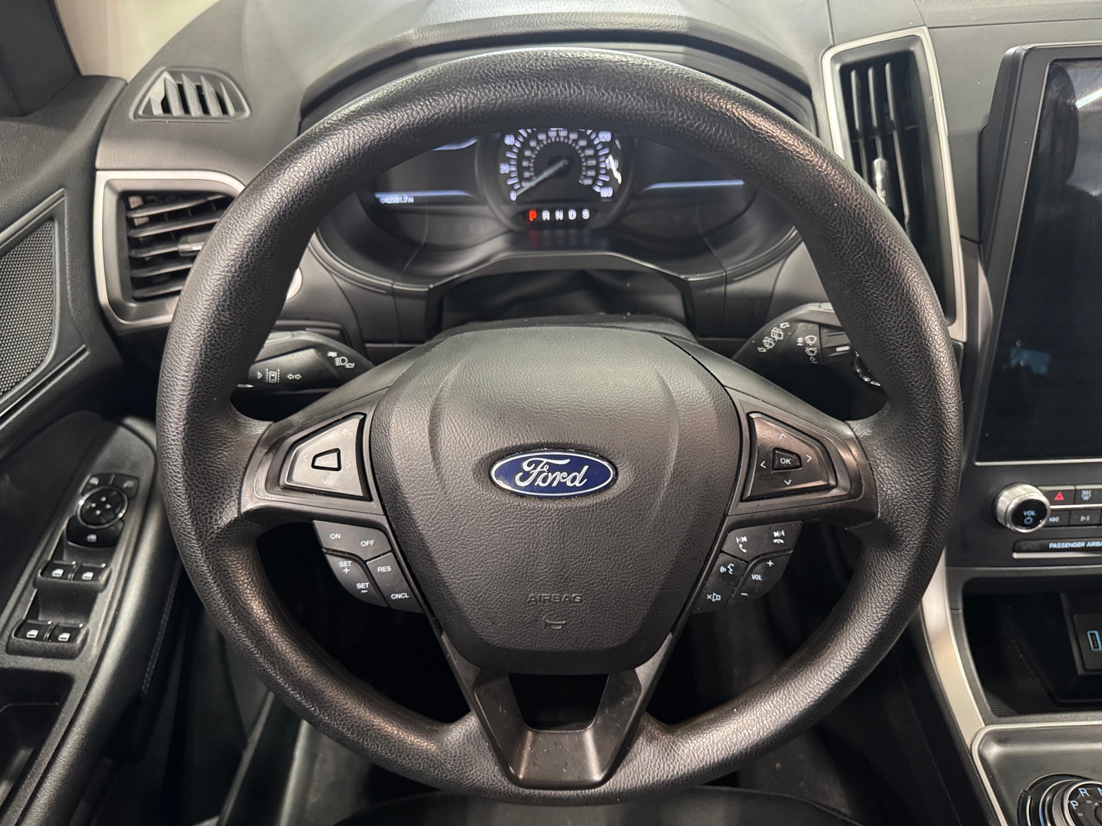Thumbnail: 2023 Ford Edge - 5