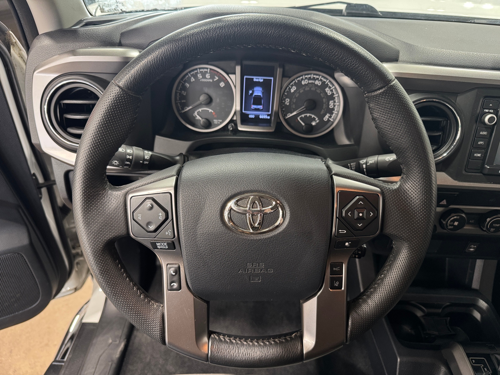 Thumbnail: 2019 Toyota Tacoma - 5