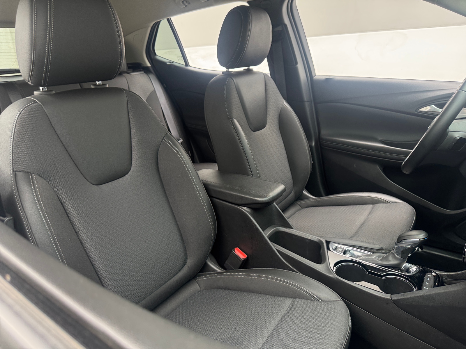 Thumbnail: 2025 Buick Encore GX - 2
