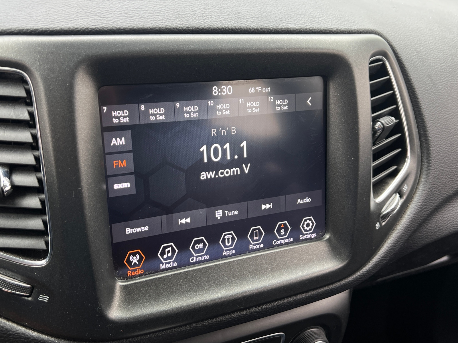 Thumbnail: 2021 Jeep Compass - 3