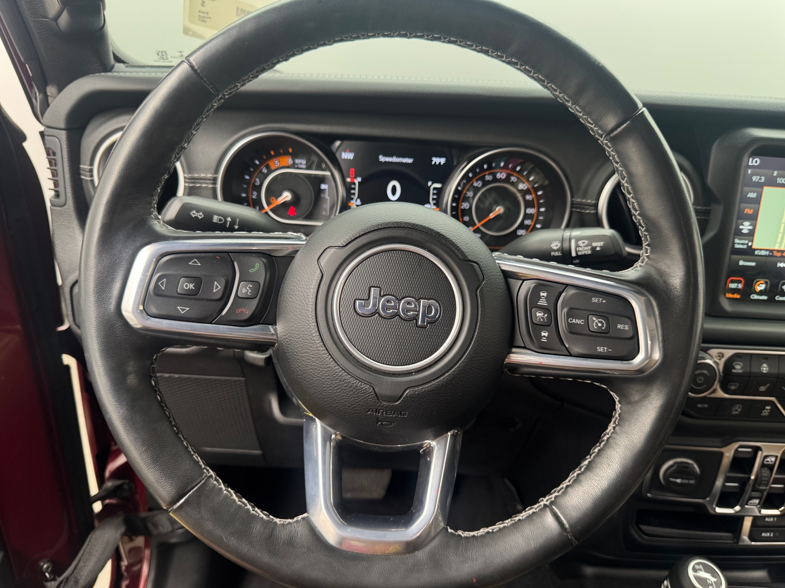 Thumbnail: 2021 Jeep Gladiator - 4