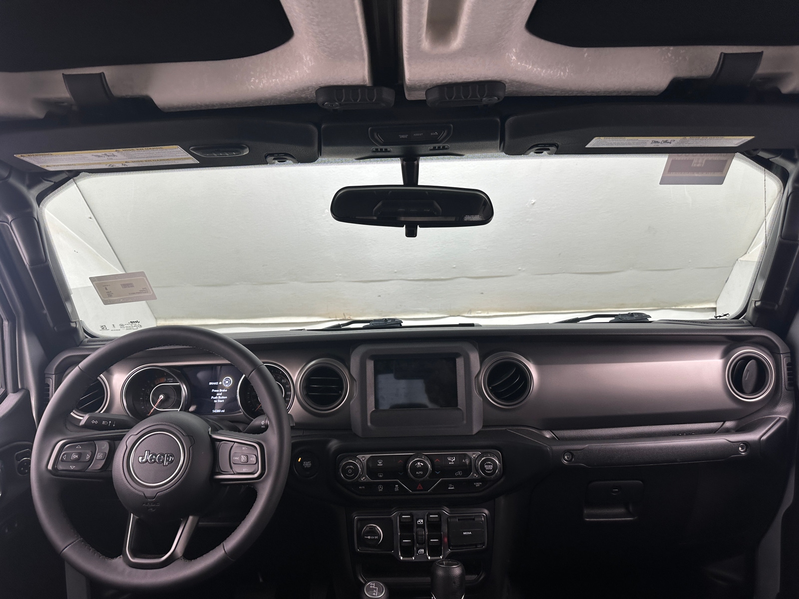 Thumbnail: 2023 Jeep Gladiator - 3