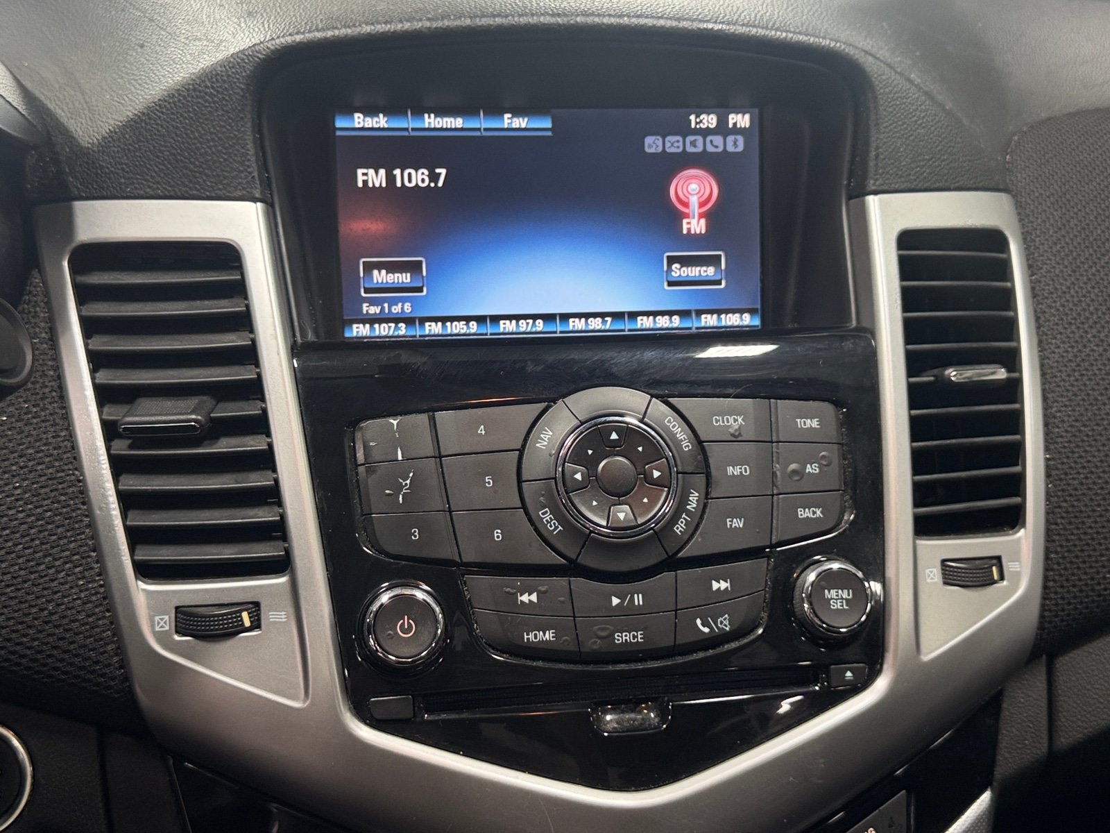 Thumbnail: 2014 Chevrolet Cruze - 3