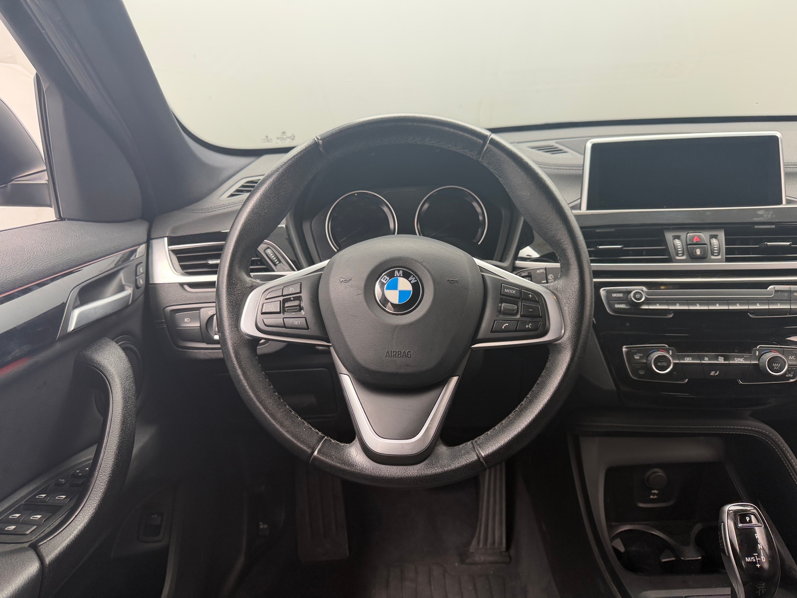 Thumbnail: 2020 BMW X1 - 4