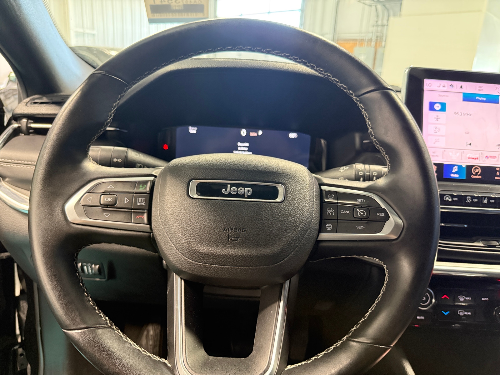 Thumbnail: 2022 Jeep Compass - 4
