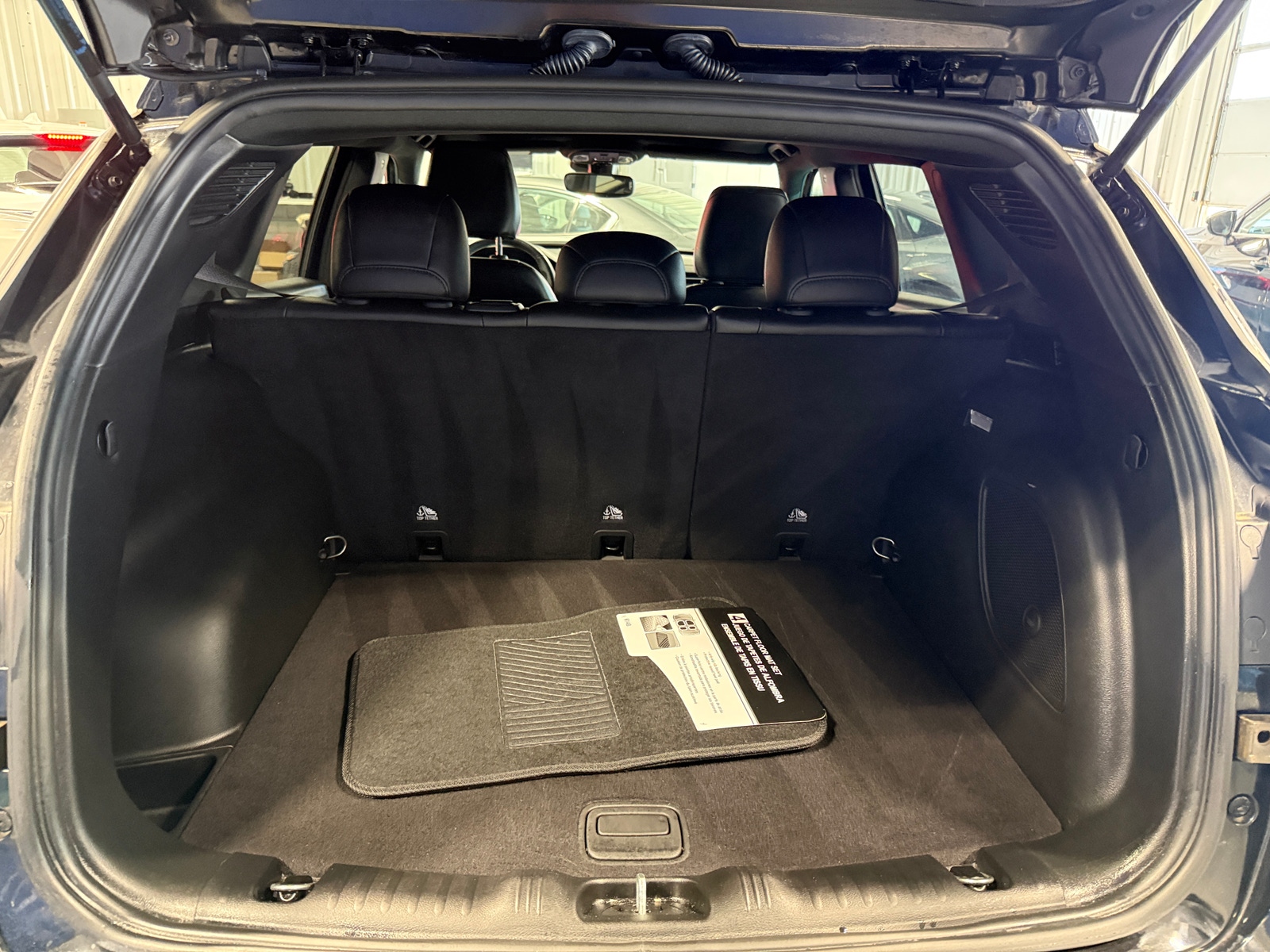 Thumbnail: 2022 Jeep Compass - 6