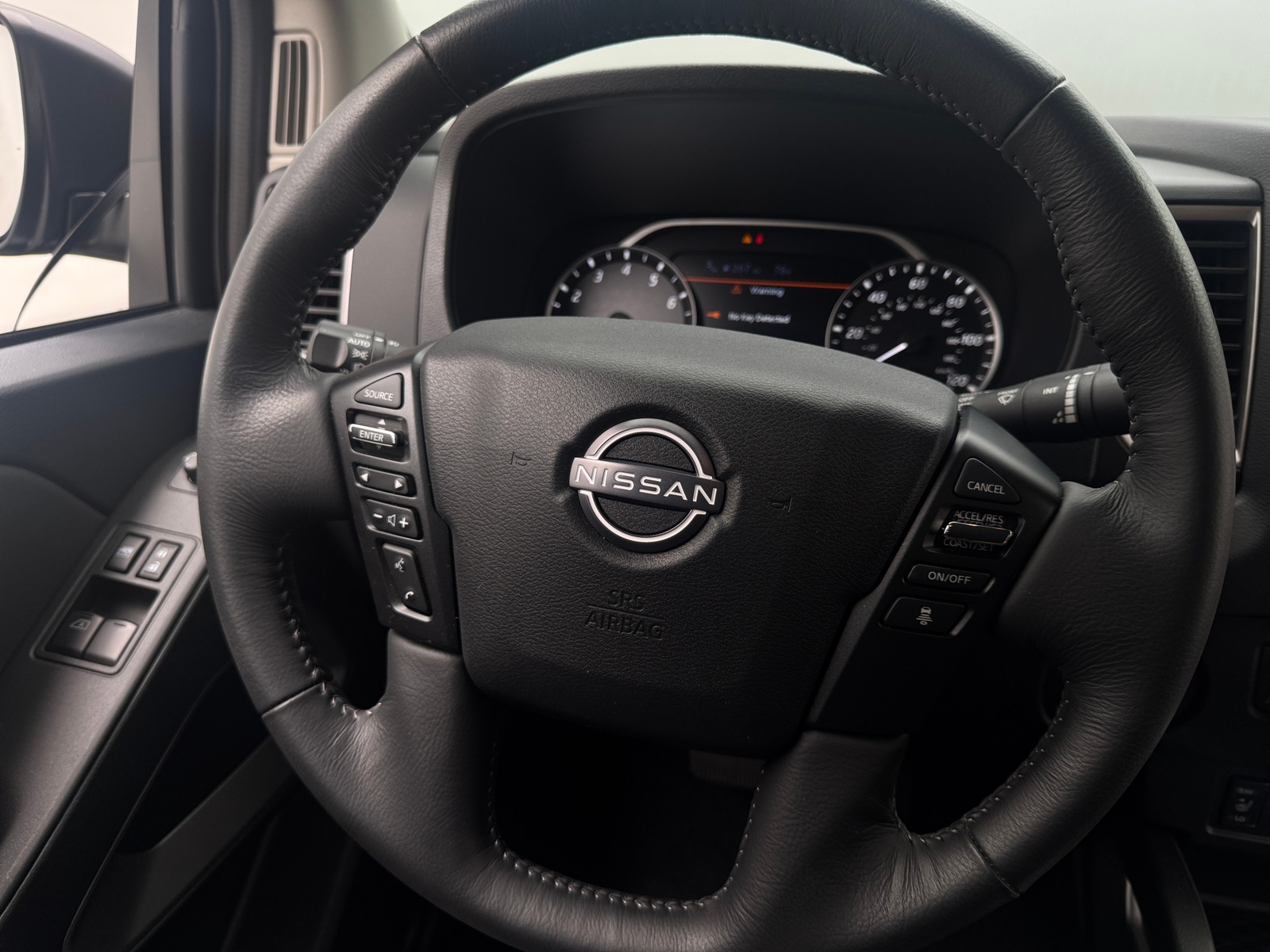 Thumbnail: 2024 Nissan Frontier - 5