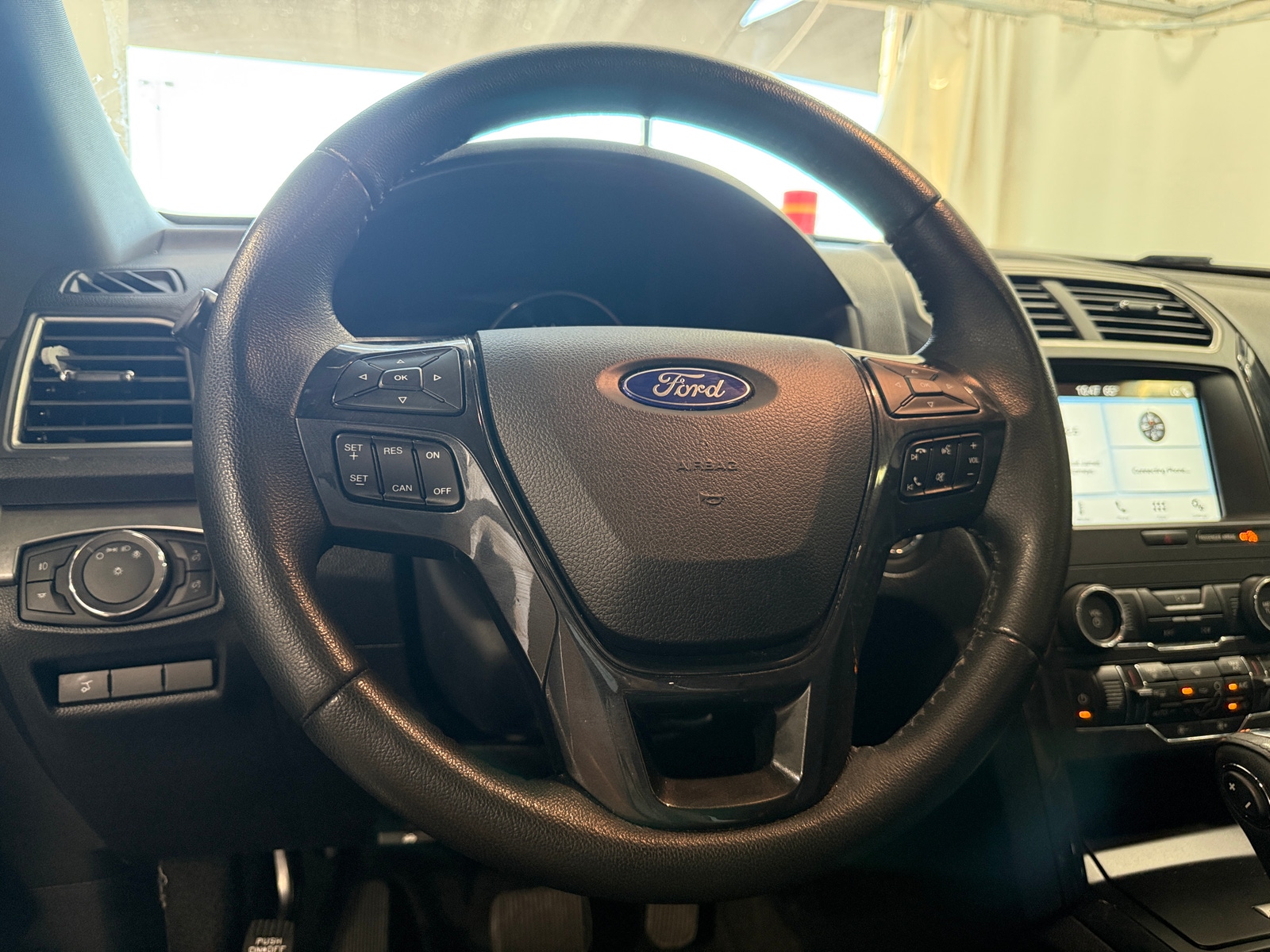 Thumbnail: 2018 Ford Explorer - 5