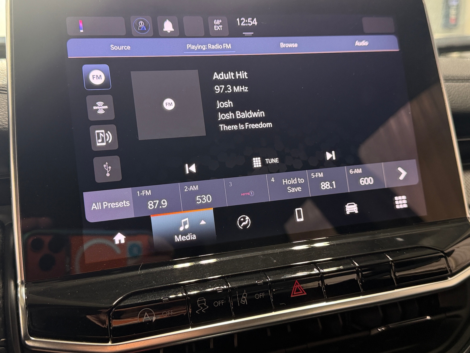 Thumbnail: 2023 Jeep Compass - 4