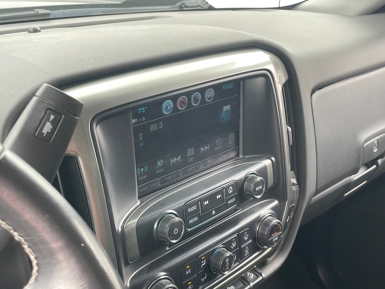 Thumbnail: 2019 Chevrolet Silverado 1500 - 4