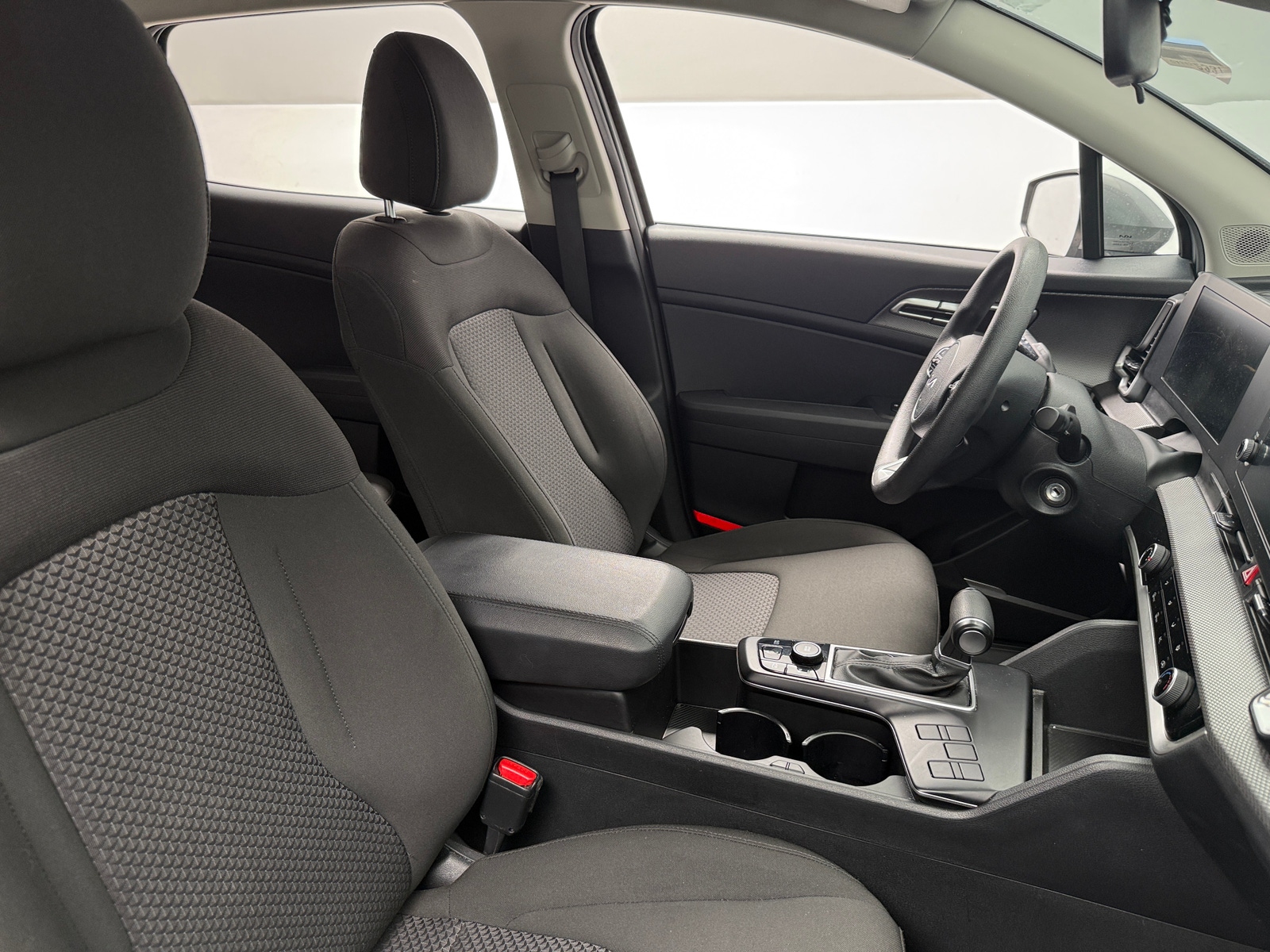 Thumbnail: 2025 Kia Sportage - 2