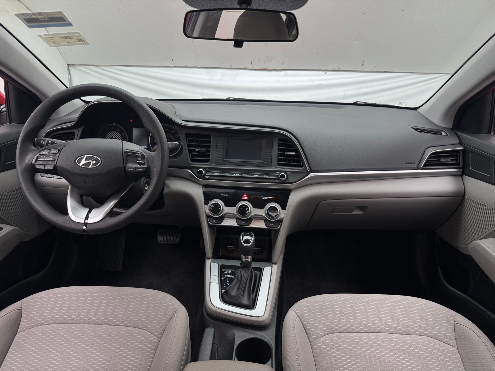 Thumbnail: 2019 Hyundai Elantra - 3
