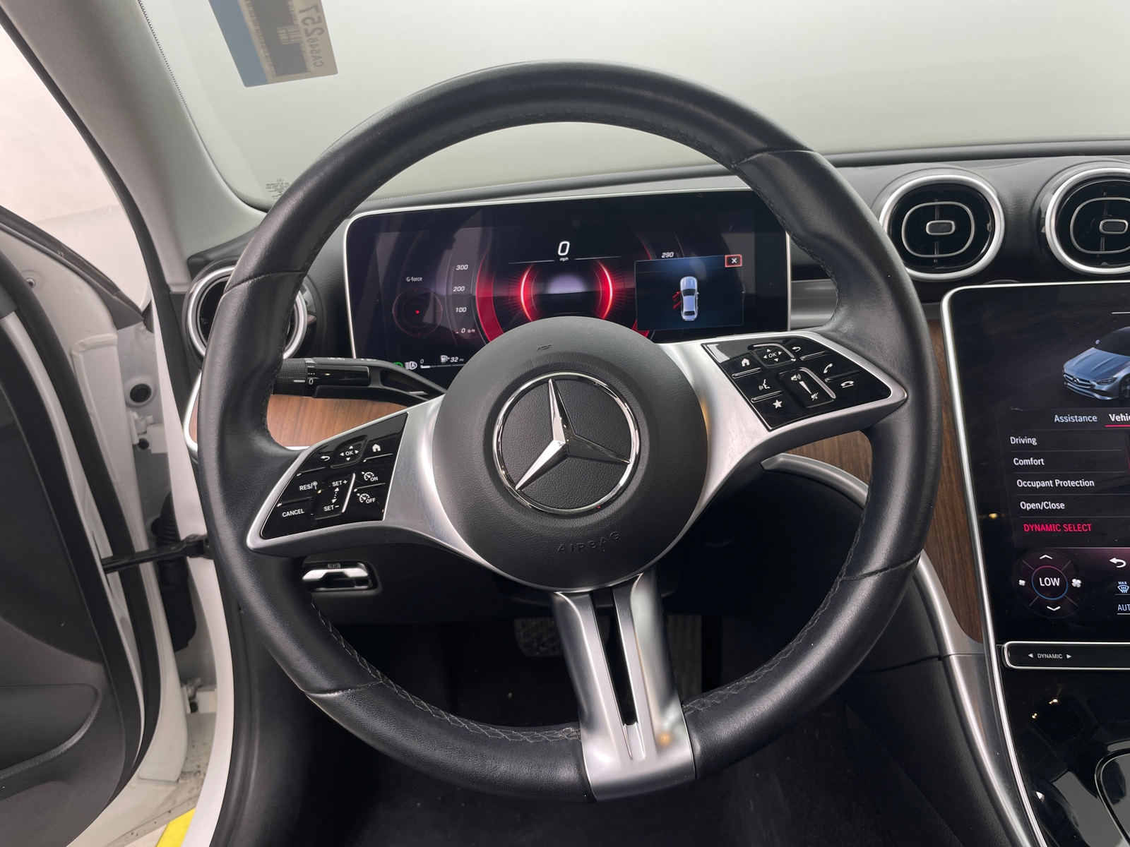 Thumbnail: 2022 Mercedes-Benz C-Class - 4