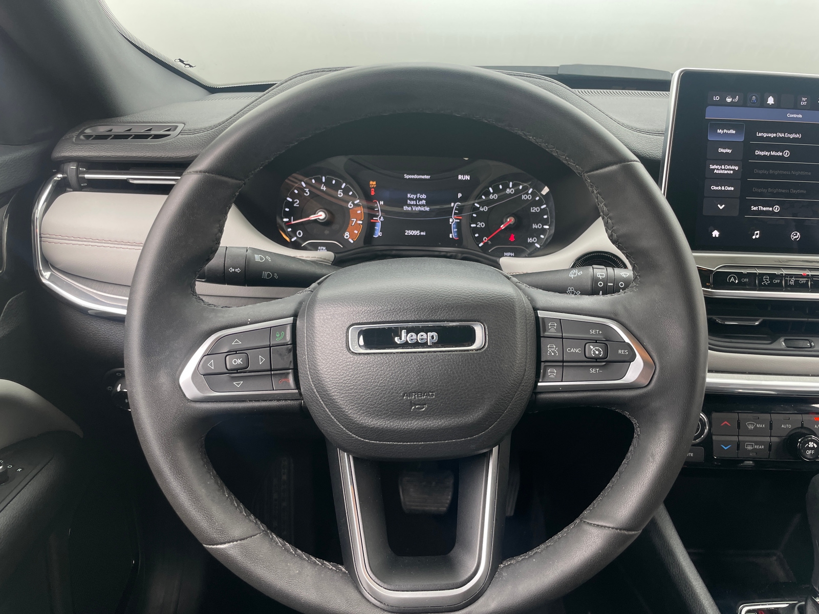 Thumbnail: 2023 Jeep Compass - 4