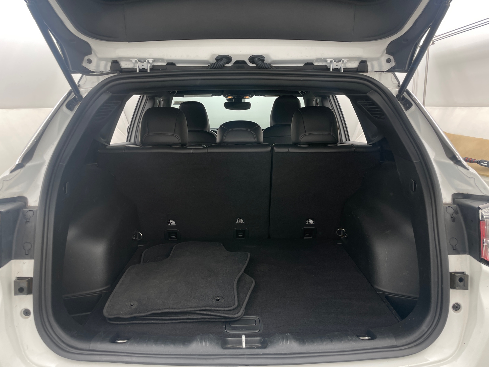 Thumbnail: 2023 Jeep Compass - 6
