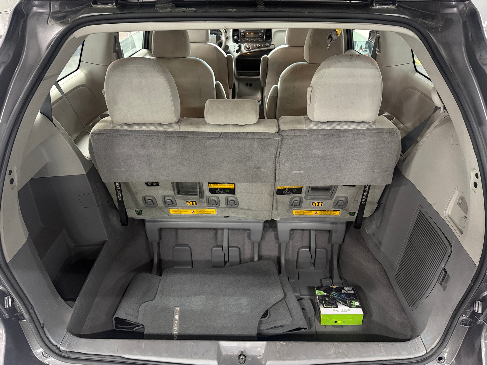 Thumbnail: 2011 Toyota Sienna - 7