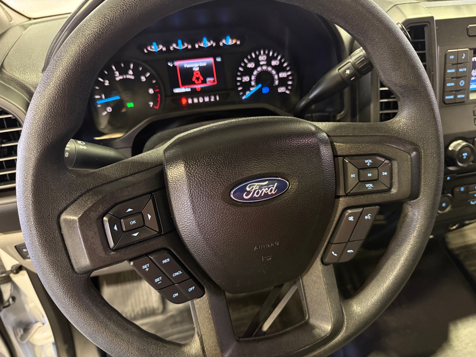 Thumbnail: 2017 Ford Econoline - 5