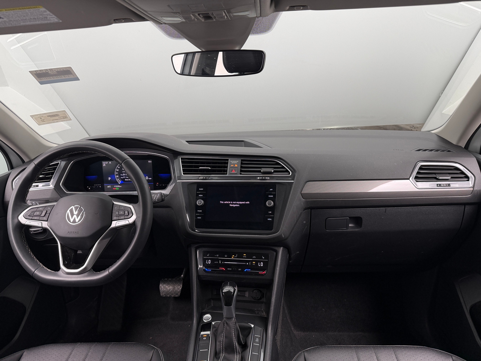 Thumbnail: 2023 Volkswagen Tiguan - 2