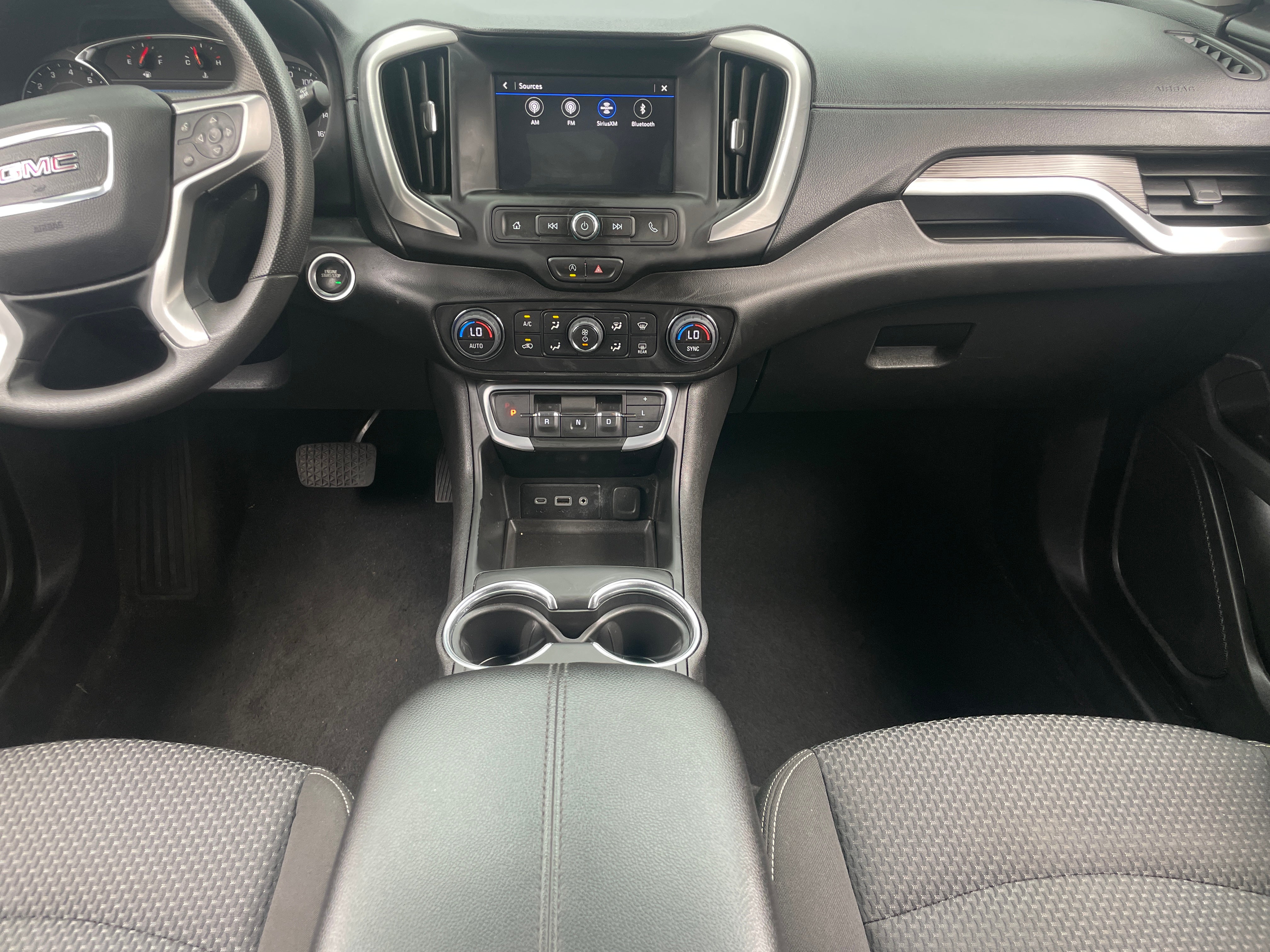 2022 GMC Terrain SLE - Photo 7
