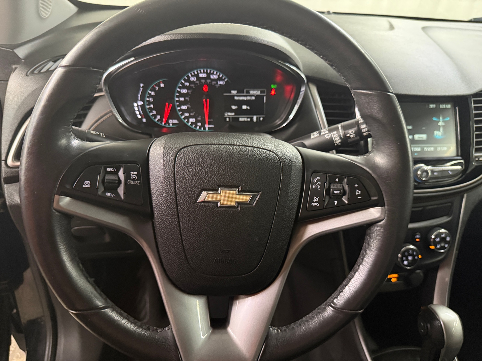 Thumbnail: 2017 Chevrolet Trax - 5