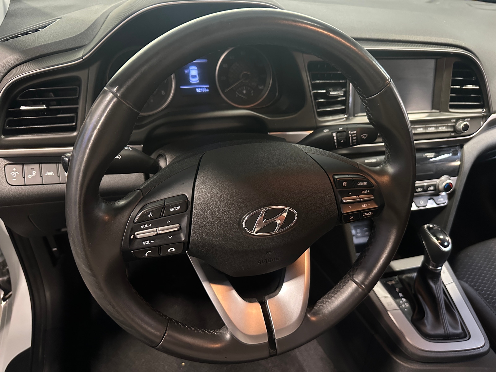 Thumbnail: 2019 Hyundai Elantra - 5